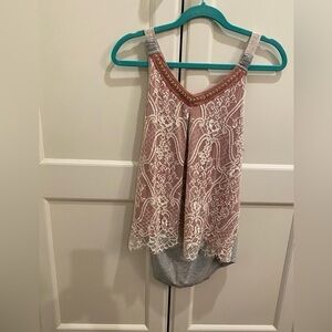 NWOT Venus Womens Sz Medium Tank Top Rose Colour Front with Lace Overlay